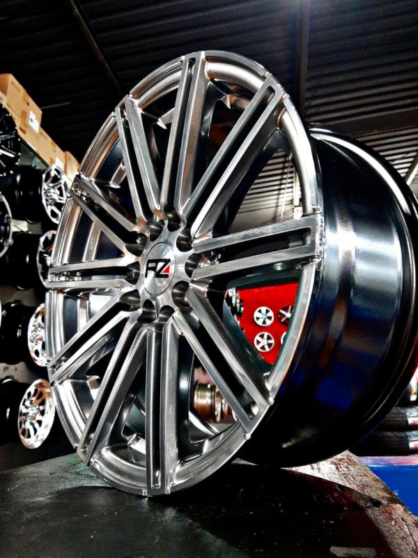 ARO 16X7 (L948) 5/100/114.3 HYPER BLACK MACHINE FACE (SET 4 AROS)