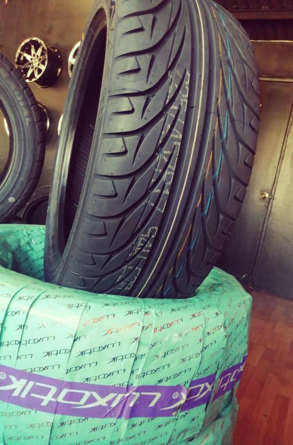 LLANTA 225/45R17 LUXOTIK OX-2