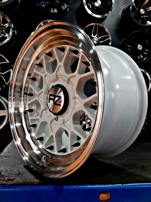 ARO 15X8 (L1880) 4/100/114.3 WHITE (SET 4 AROS)