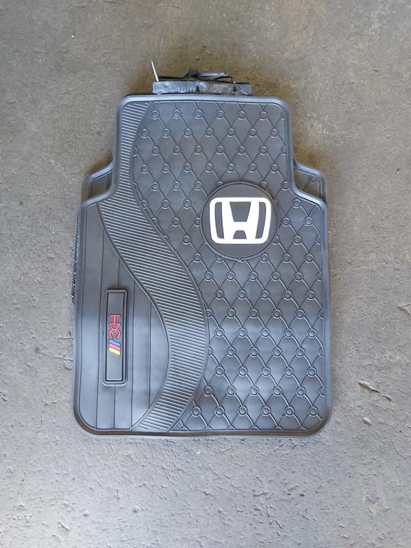 ALFOMBRA HONDA NEGRA