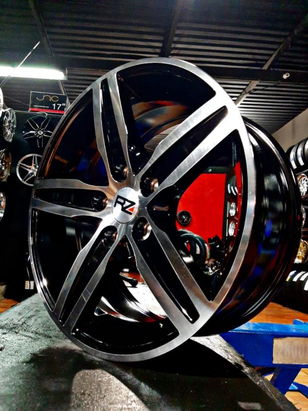 ARO 16X7 (L1720) 5/114.3 Black and machine face (SET 4 AROS)