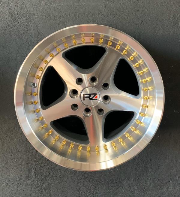 ARO 15X8.5 (L1393) 4/100/114.3 Silver Machine Face Lip Polish (SET 4 AROS)