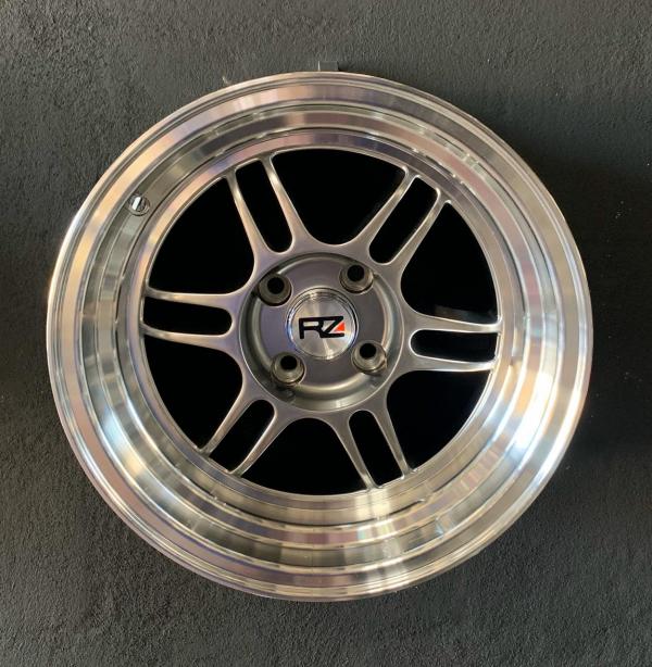 ARO 15X8 (L1424) 4/100 HYPER BLACK AND MACHINE LIP (SET 4 AROS)