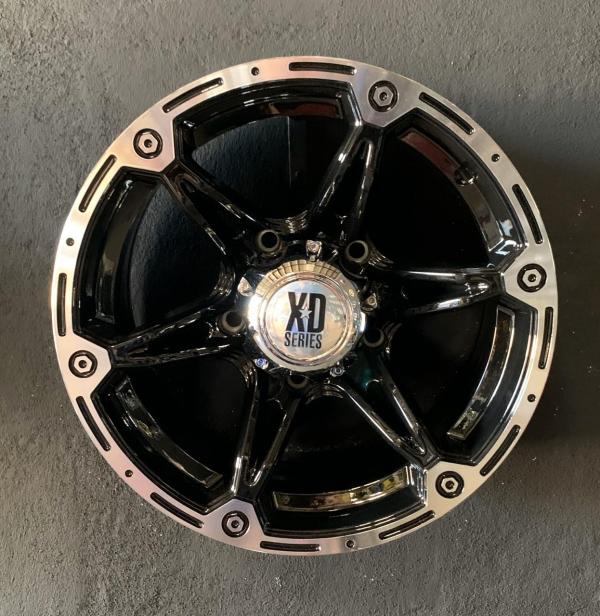 ARO 15X7 (L582) 5/139.7 BLACK MACHINE FACE (SET 4 AROS)