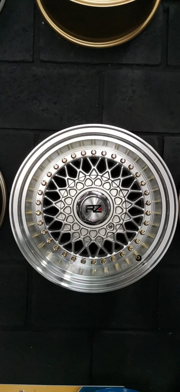ARO 15X8 (L1739) 4/100/114.3 HS USADO (SET 4 AROS)