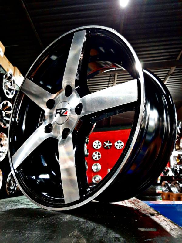 ARO 16X7 (L1820) 5/114.3 Black and machine face (SET 4 AROS)