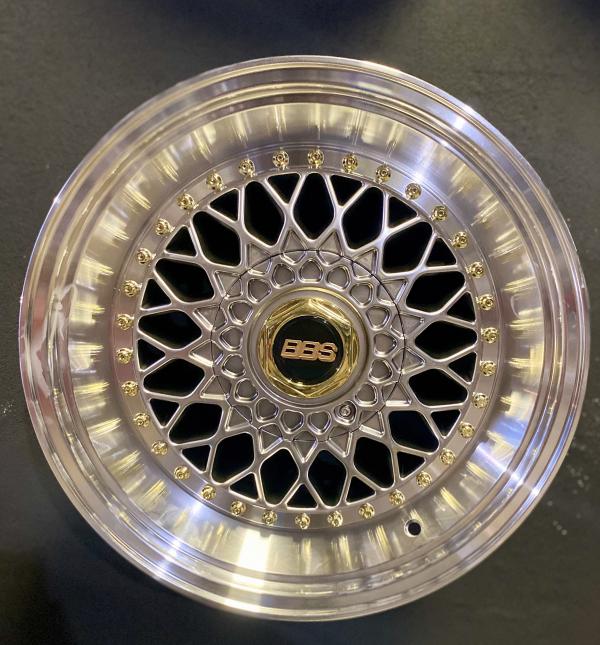 ARO 17X8.5 (L1739) 5/100/114.3 Hyper black and machine lip (SET 4 AROS)