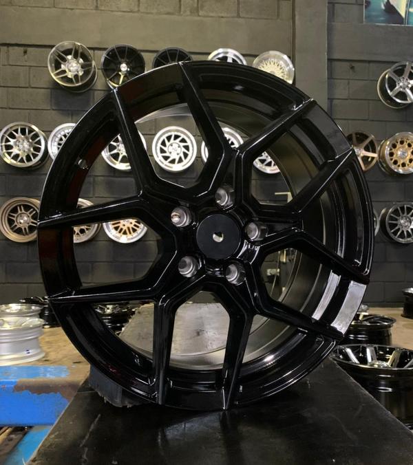 ARO 17X8 (L1979) 5/120 Black (SET 4 AROS)
