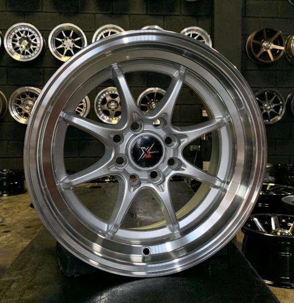 ARO 15X8 (L1915) 4/100/114.3 MACHINE LIPS SILVER (SET 4 AROS)