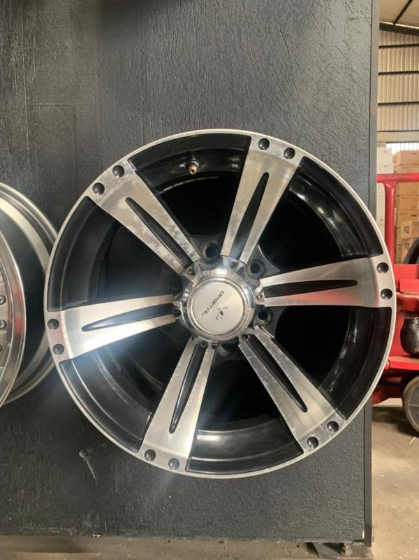 ARO 16X8 (L2260) 6/139.7 BM USADO (SET 4 AROS)