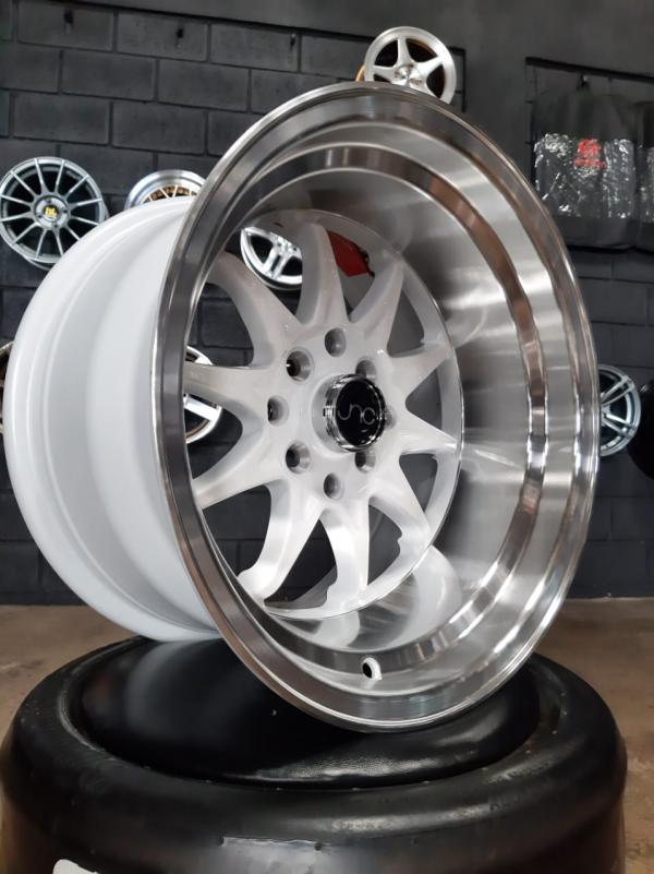 ARO 15X9 (L275) 4/100/114.3 White Machined lip (SET 4 AROS)