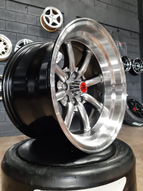 ARO 15X9 (L257) 4/100/114.3 HB/PL (SET 4 AROS)
