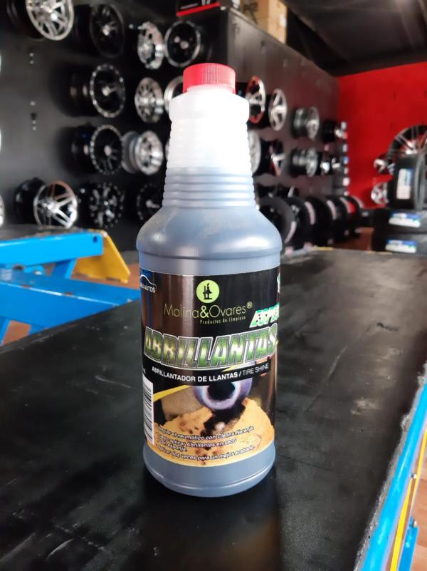 ABRILLANTADOR LLANTAS ESPESO 900ML