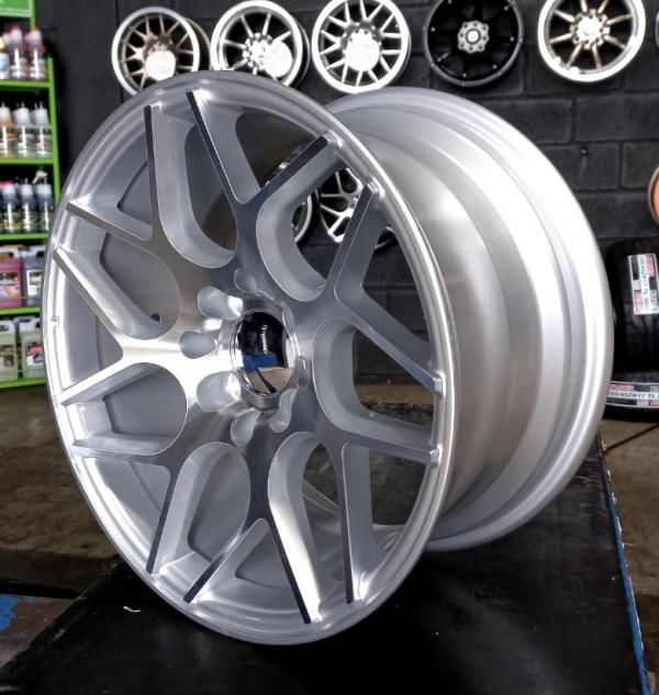 ARO 15X8 (L1395) 4/100/114.3 SILVER MACHINED FACE (SET 4 AROS)