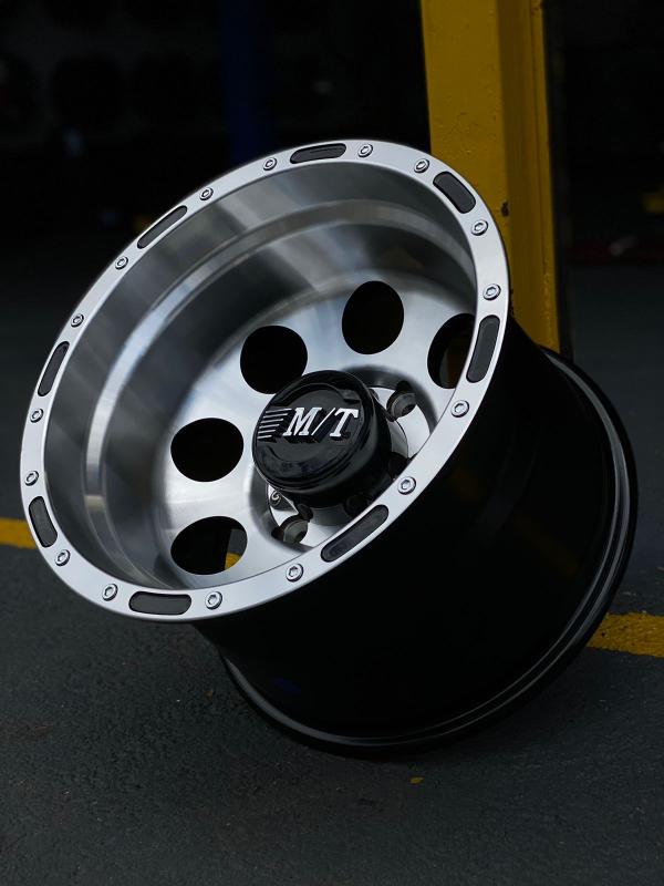 ARO 15X10 (L087) 5/139.7 BLACK + POLISHED LIP + MACHINED FACE (SET 4 AROS)