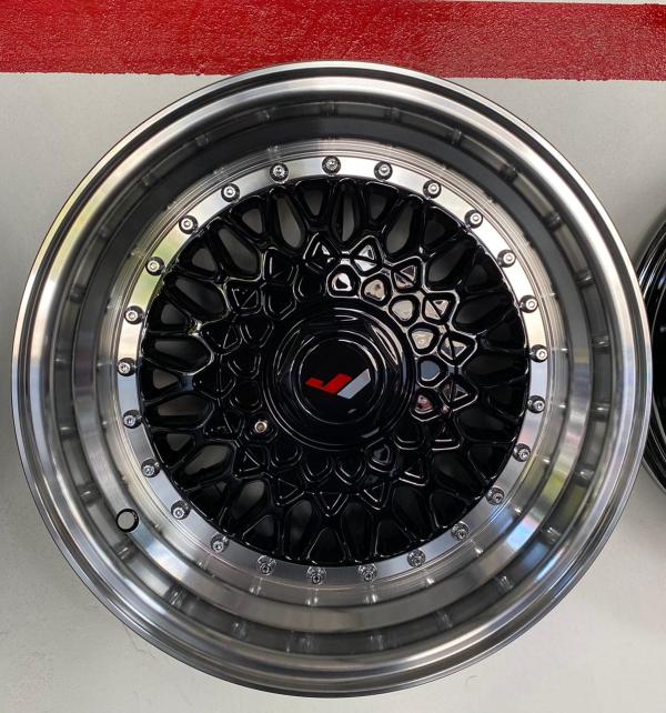 ARO 15X8 (L247) 4/100/108 BLACK WITH MACHINED LIP (SET 4 AROS)