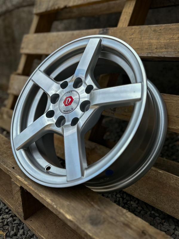 ARO 13X5.5 (1990) 4/100/114.3 FLASH SILVER MACHINE FACE+MACHINE LIP (SET 4 AROS)