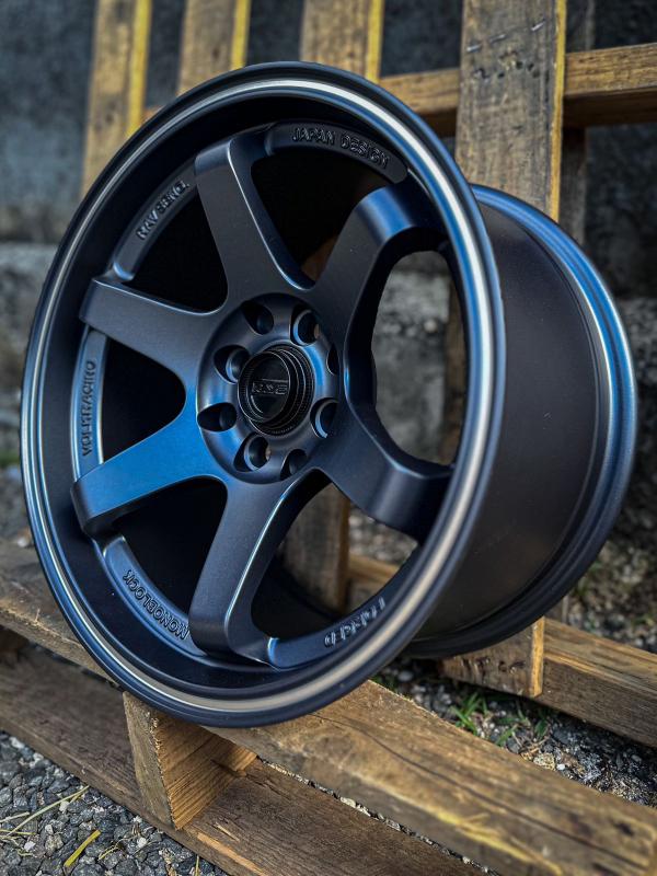 ARO 15X8.25 (NS-025-156143) 4/100/114.3 MBG-L (SET 4 AROS)